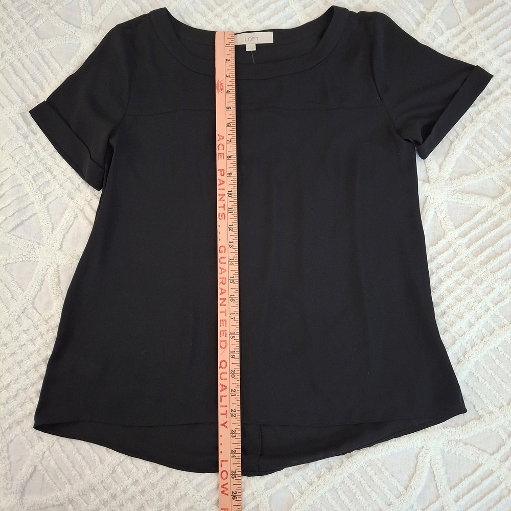 LOFT Women's Small Black Short Sleeve Cuffed Crew Neck Chiffon Blouse Top NWT - Picture 2 of 7